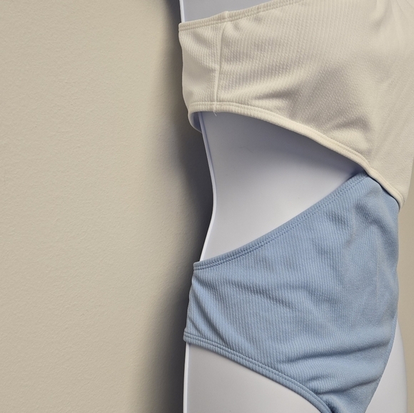 Zaful Cutout Ribbed One Shoulder One Piece Swimsuit Light Blue L / 8 - Picture 5 of 8